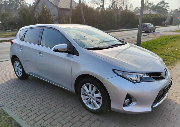 Toyota Auris cena 49900 przebieg: 98273, rok produkcji 2015 z Mikstat małe 352